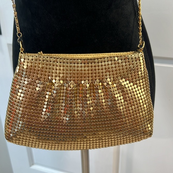 NWT Vintage Y&S original gold crossbody, excellent condition. Perfect addition. - Picture 3 of 9
